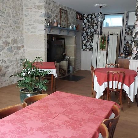 Auberge De La Tradition Corrèze Exteriör bild