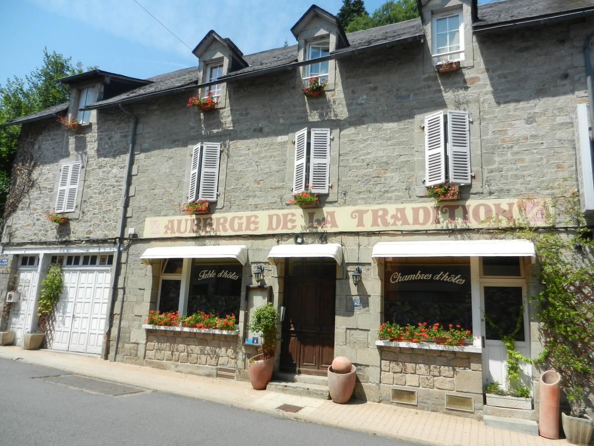 Auberge De La Tradition Corrèze Exteriör bild